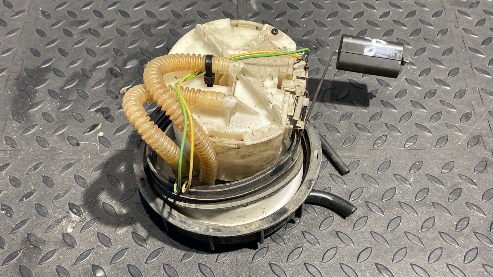 Датчик уровня топлива Ford Mondeo/3 2000-2007