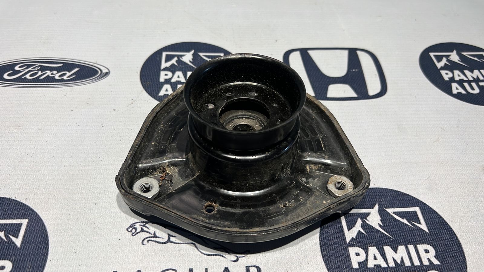 Опора амортизатора передняя Mercedes C/W204 2006-2015