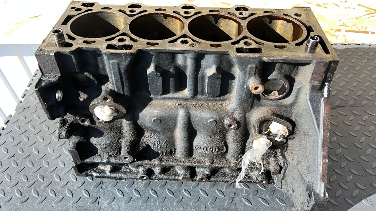 Блок цилиндров Opel Zafira/B 2005-2014