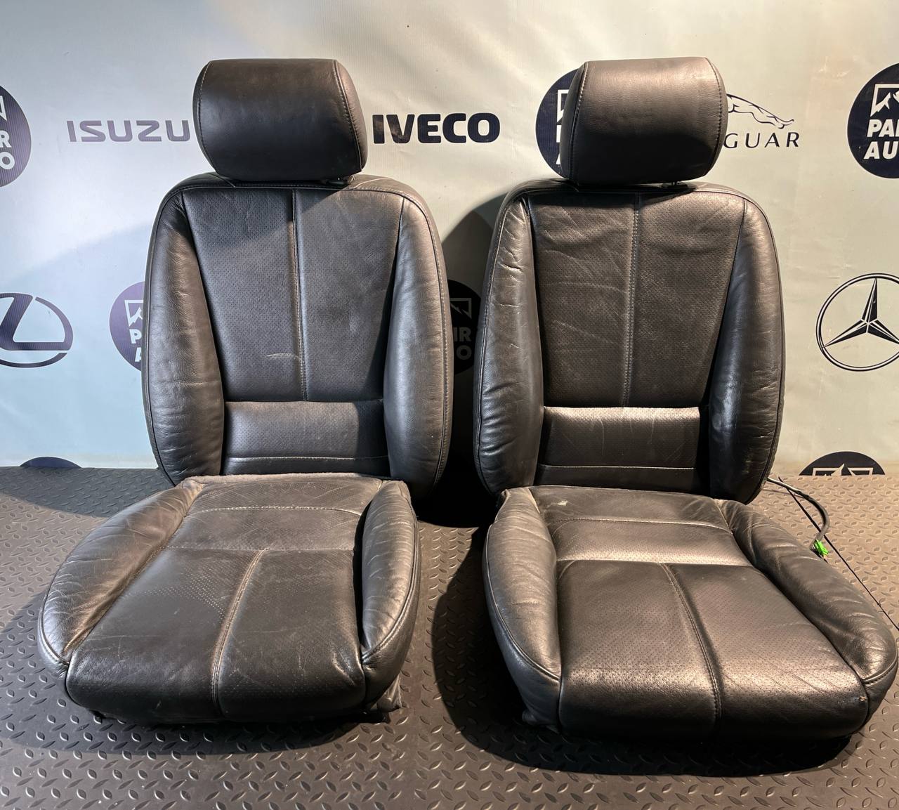 Сиденье переднее (Комплект) Mercedes M/W163 1997-2005