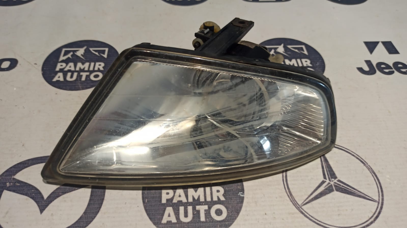 Фара противотуманная правая Ford Mondeo/3 2000-2007