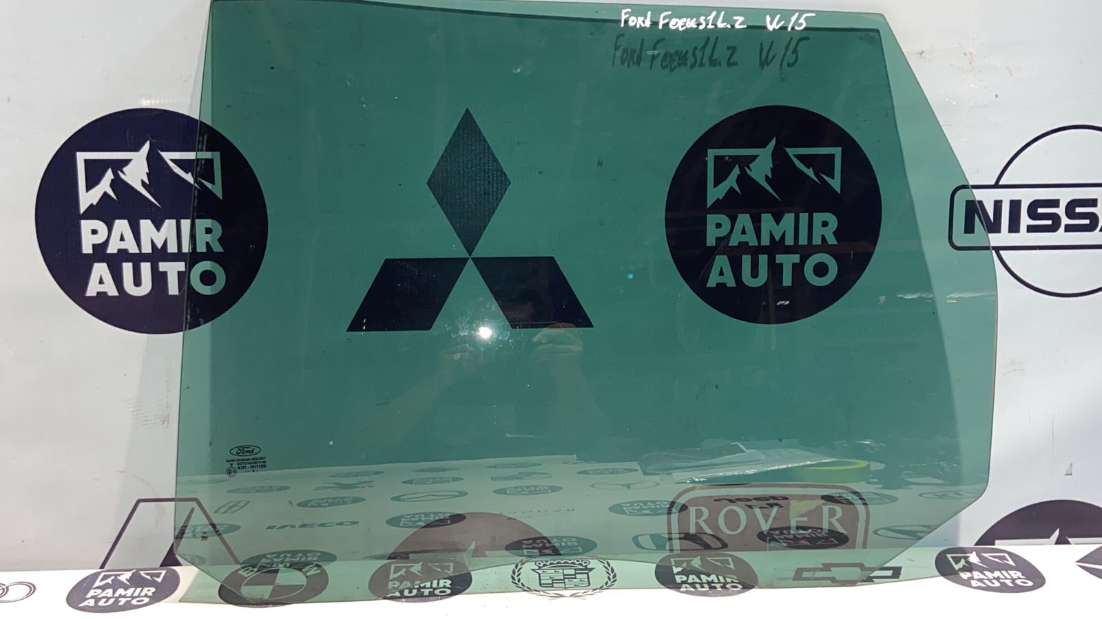 Стекло двери заднее левое Ford Focus/2 2004-2011