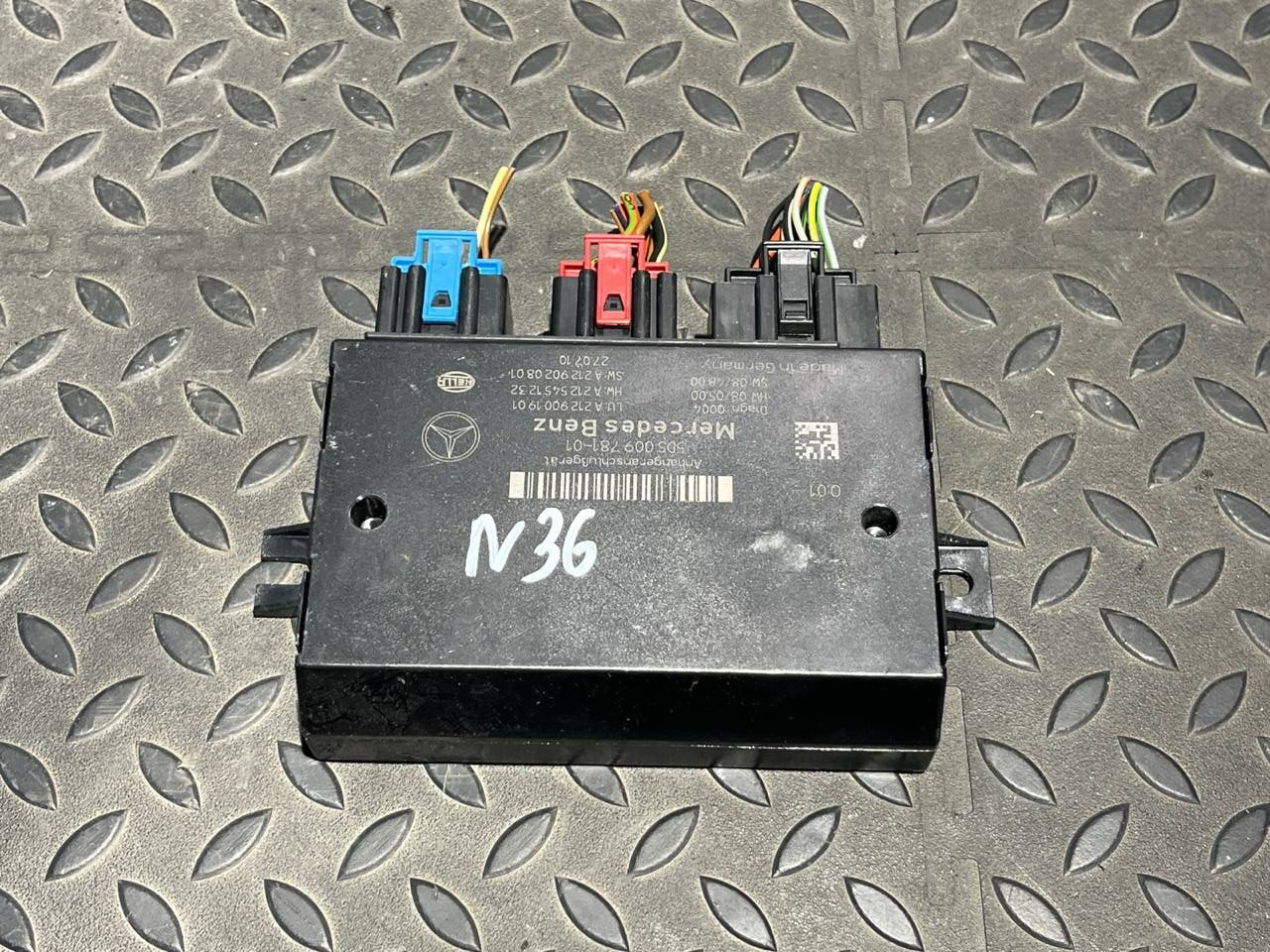 Блок управления фаркопом Mercedes C/W204 2006-2015