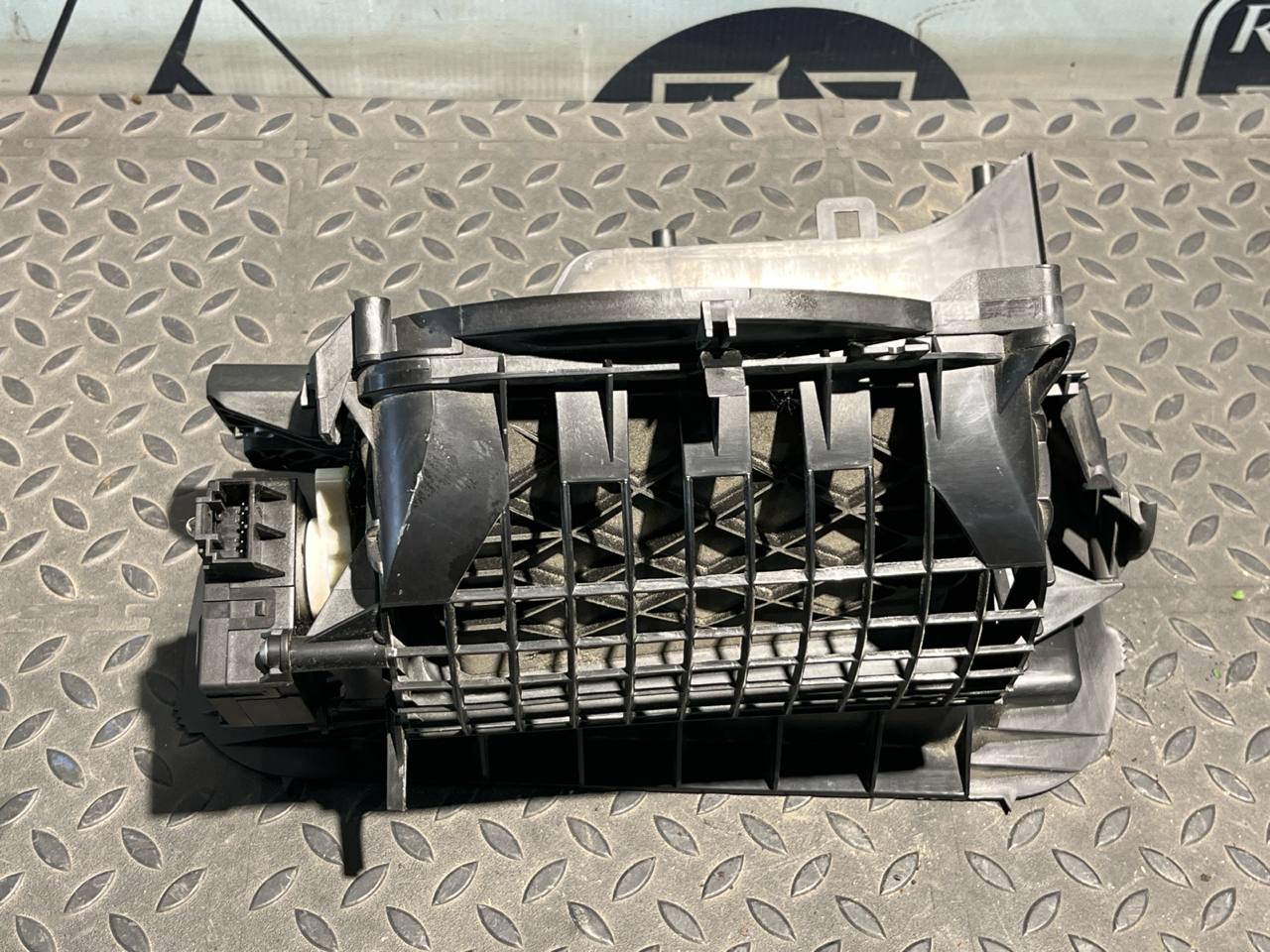 Корпус отопителя Opel Signum 2003-2008