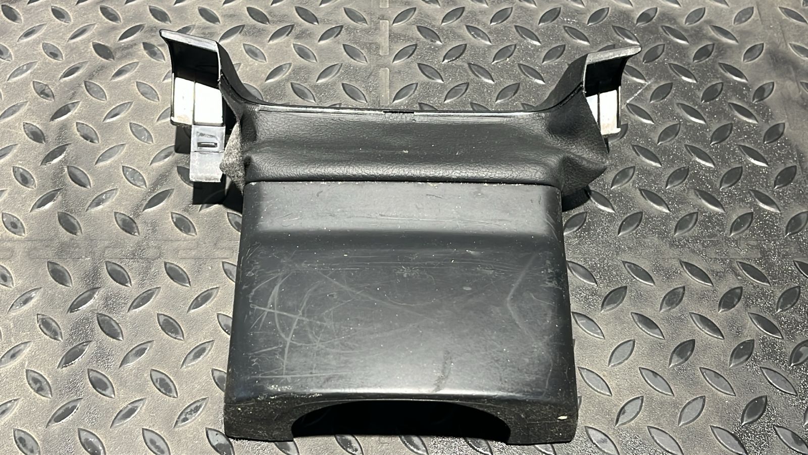 Кожух рулевой колонки верхний Volkswagen Golf/4 1997-2006