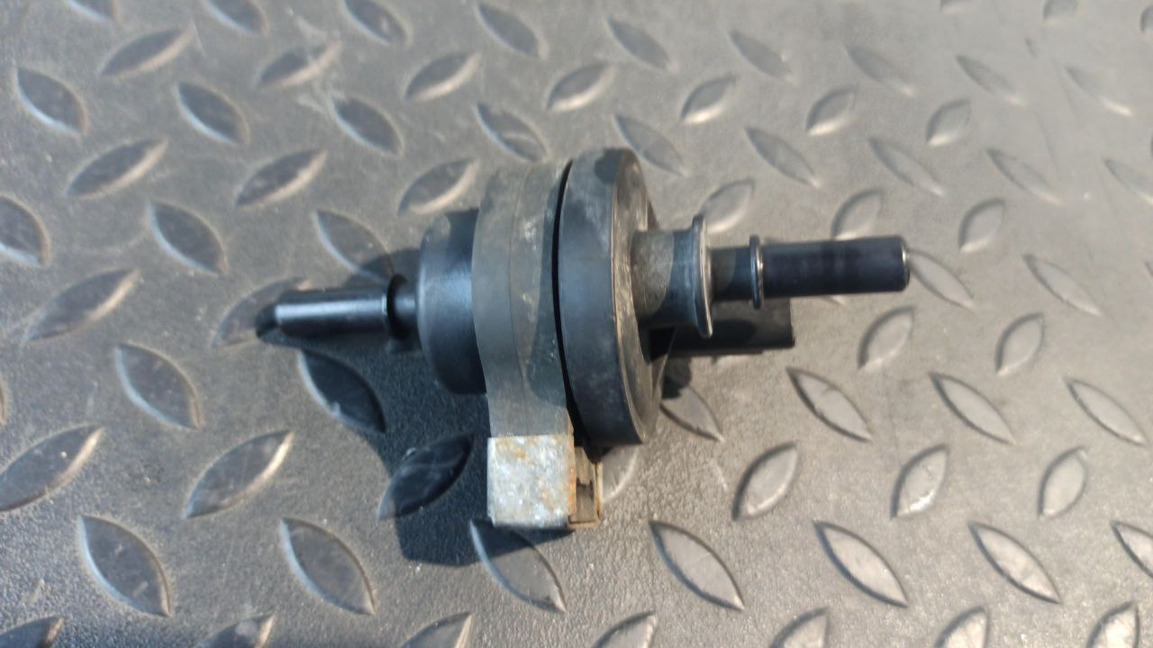 Клапан вентиляции топливного бака Renault Megane/2 2002-2009