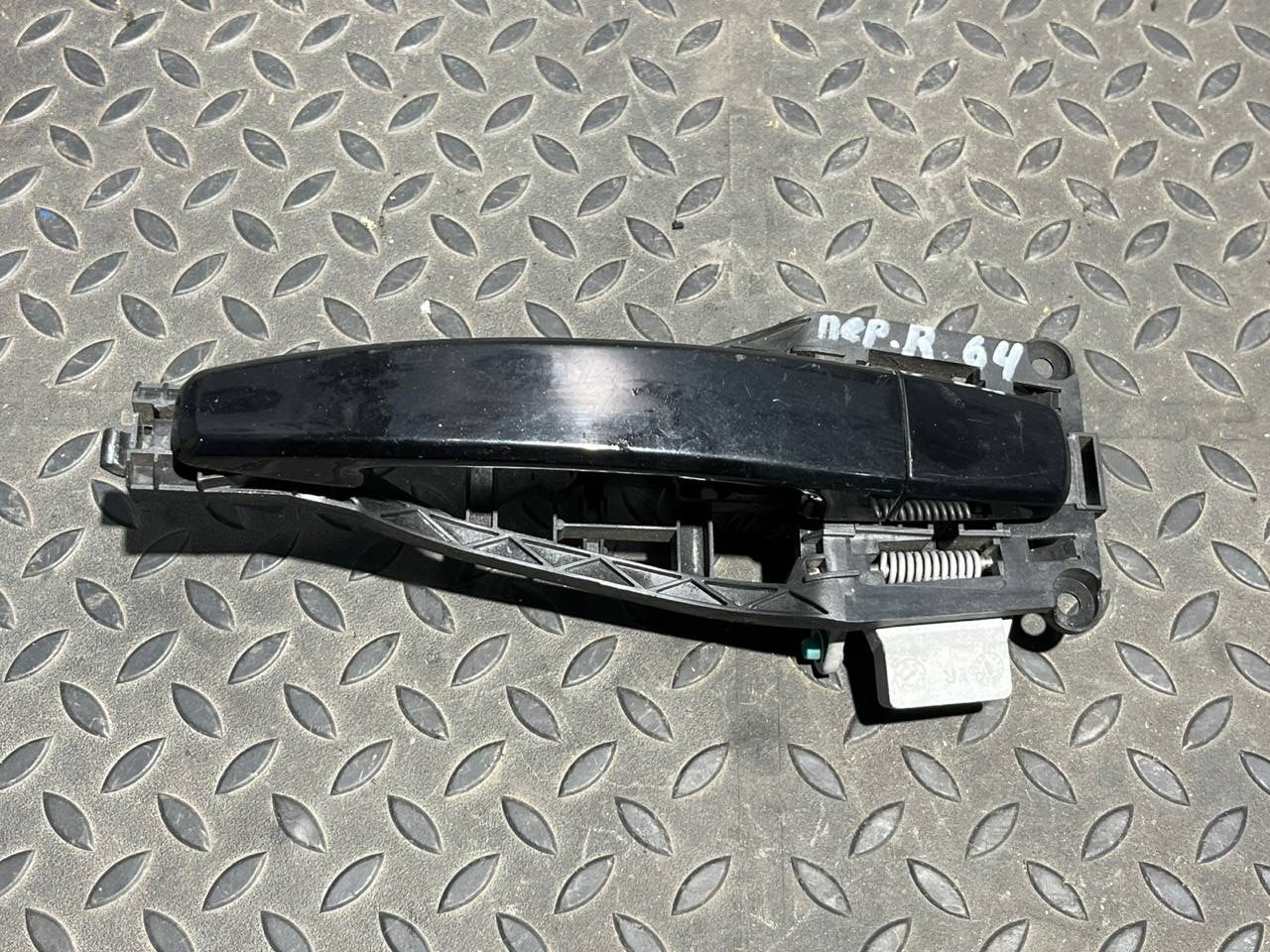 Ручка двери передняя правая Opel Astra/H 2004-2014