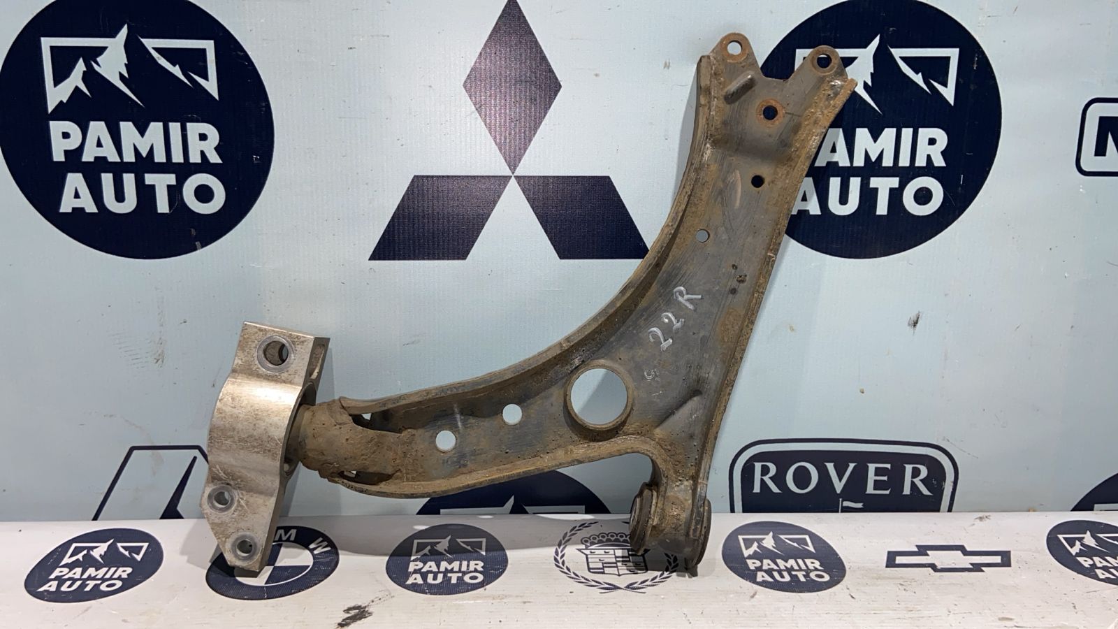 Рычаг передний правый Volkswagen Golf/5 2003-2009