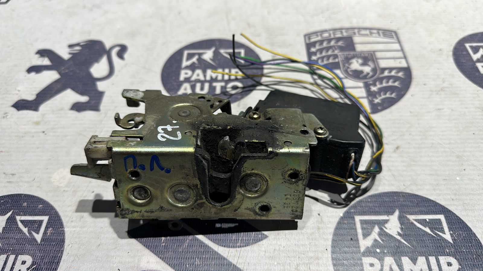 Замок двери передний левый Mercedes Vito/W638 1996-2003