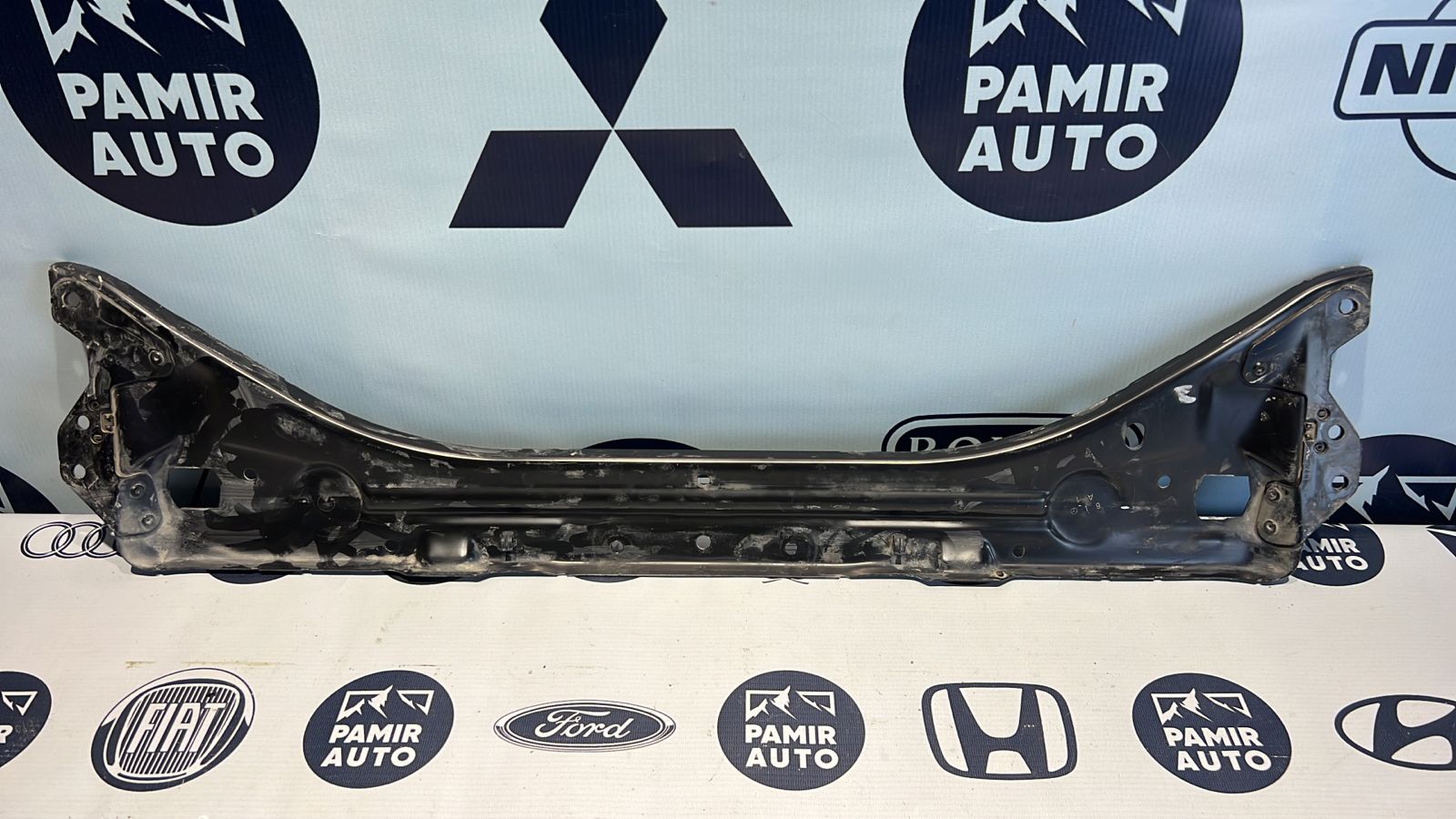 Панель передняя (Телевизор) верхняя часть Mercedes E/W211 2002-2009