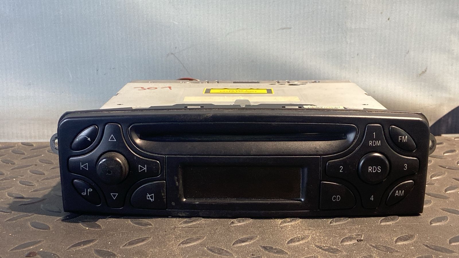 Магнитола Mercedes C/W203 2000-2008