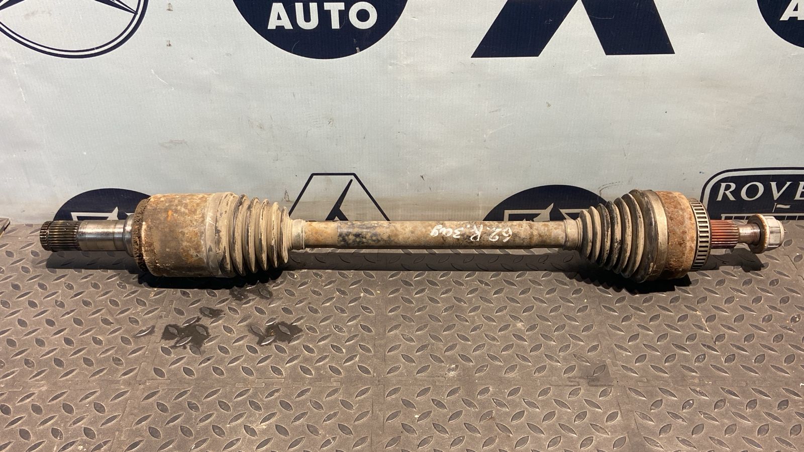 Полуось задняя Mercedes M/W163 1997-2005