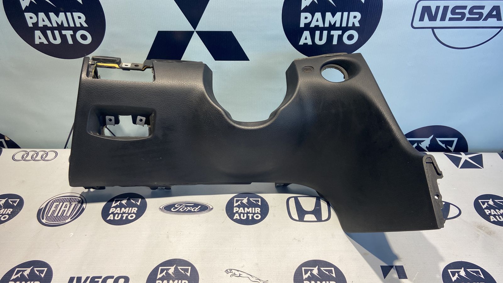 Накладка на торпедо левая Mercedes E/W211 2002-2009