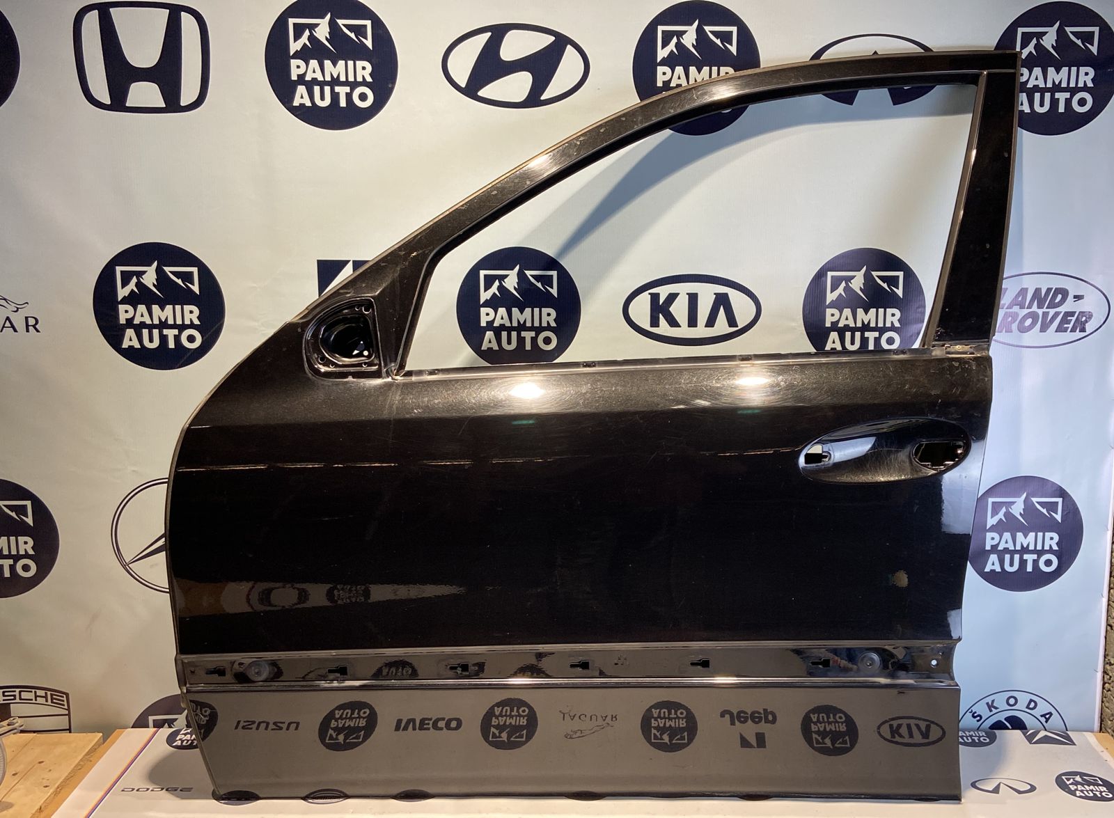 Дверь передняя левая Mercedes E/W211 2002-2009