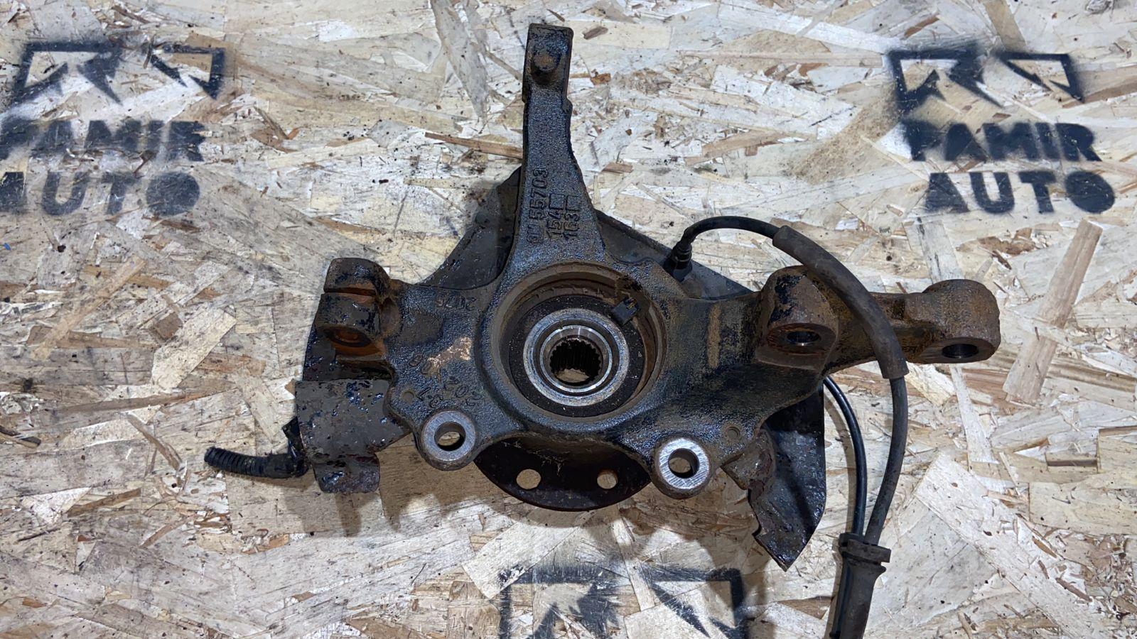 Кулак поворотный передний левый Opel Corsa/D 2006-2014