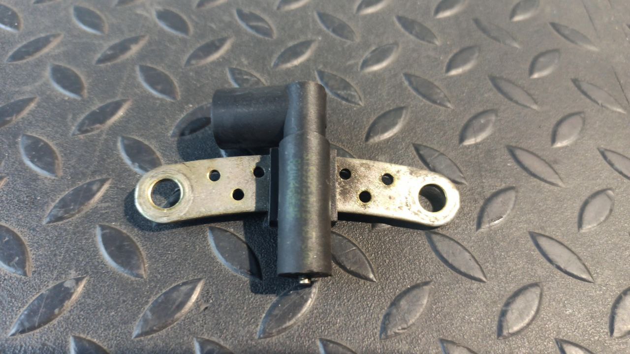 Датчик положения коленвала Renault Megane/2 2002-2009