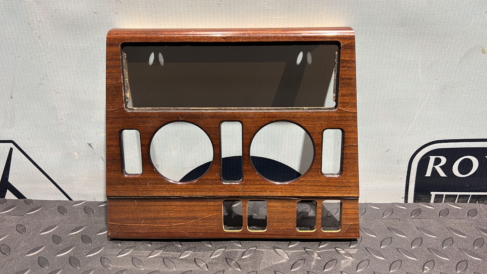 Накладка на торпедо Mercedes C/W202 1993-2001