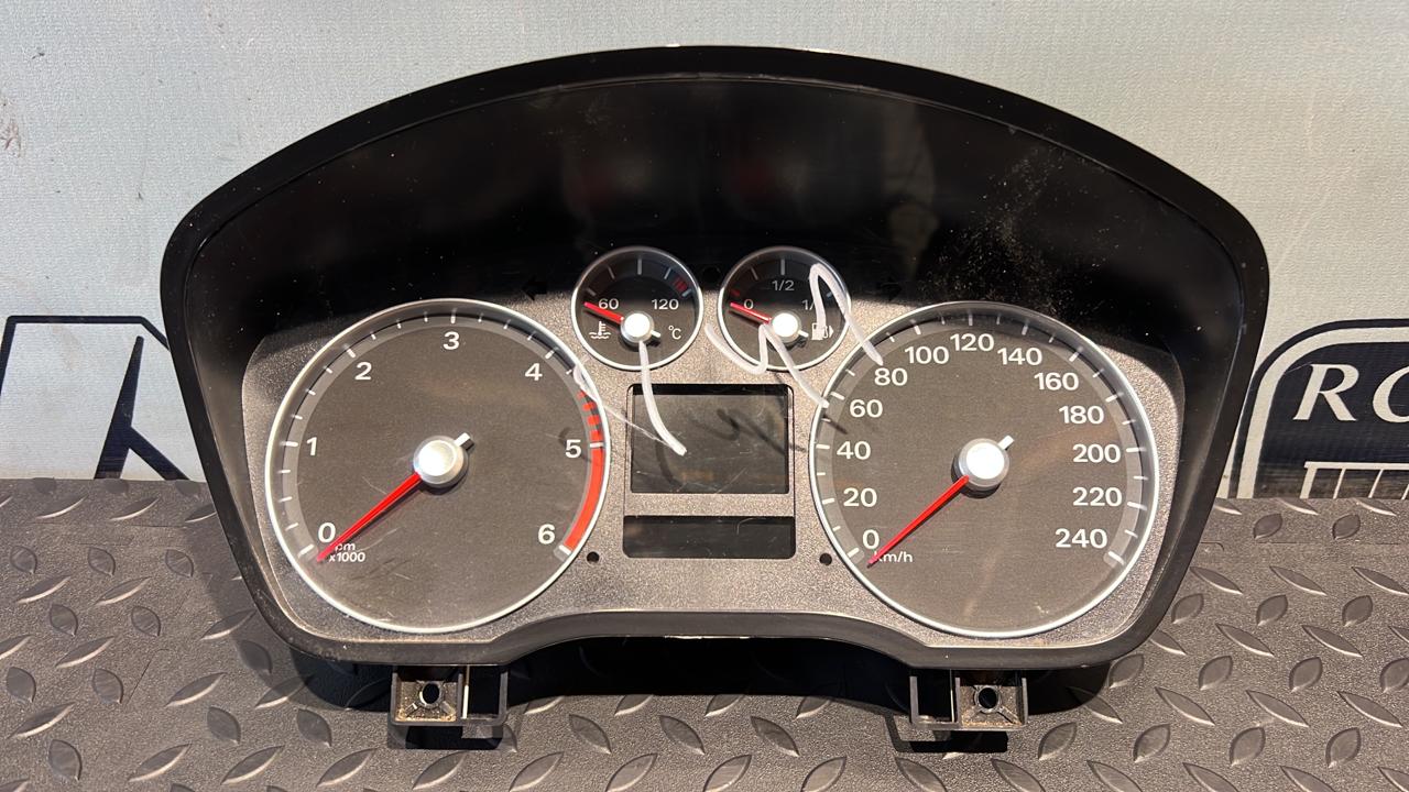 Комбинация приборов (Щиток) Ford Focus/2 2004-2011