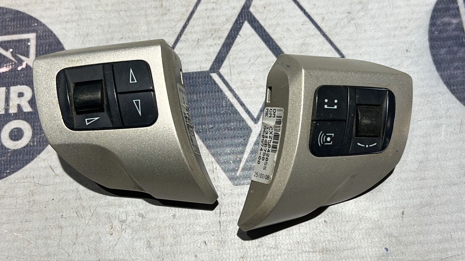 Кнопка на руль Opel Zafira/B 2005-2014