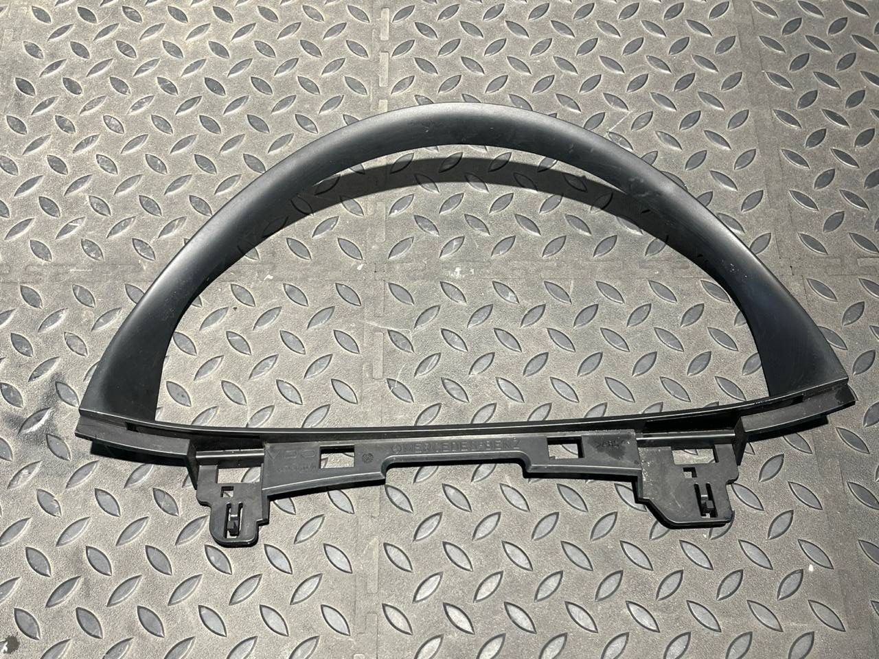 Накладка на торпедо левая Mercedes M/W163 1997-2005