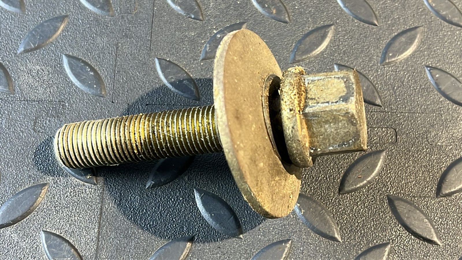 Болт коленвала Land Rover Freelander 1998-2006