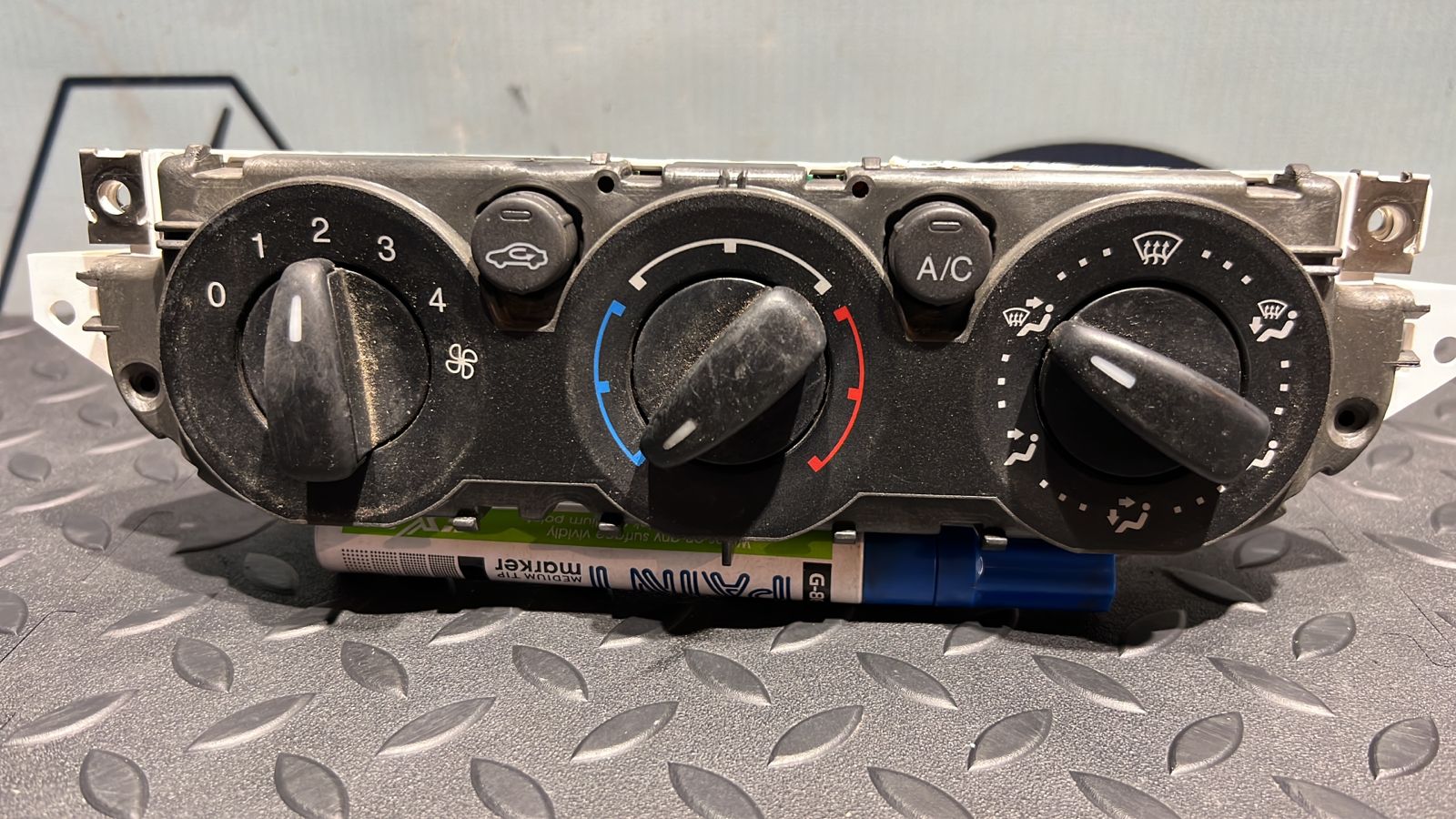 Блок управления отопителем Ford Focus/2 2004-2011