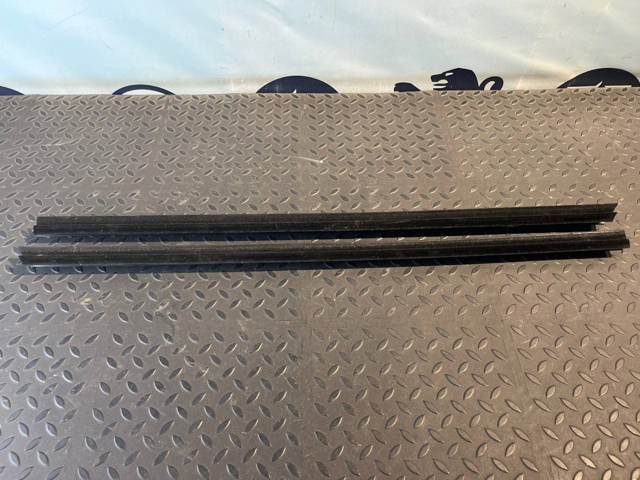 Уплотнитель двери передний Ford Mondeo/3 2000-2007