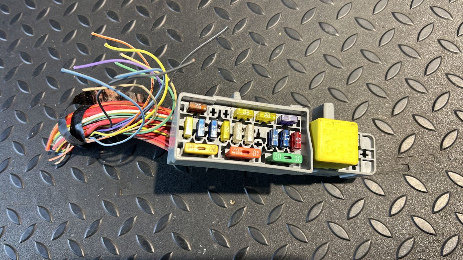 Блок предохранителей Renault Megane/2 2002-2009