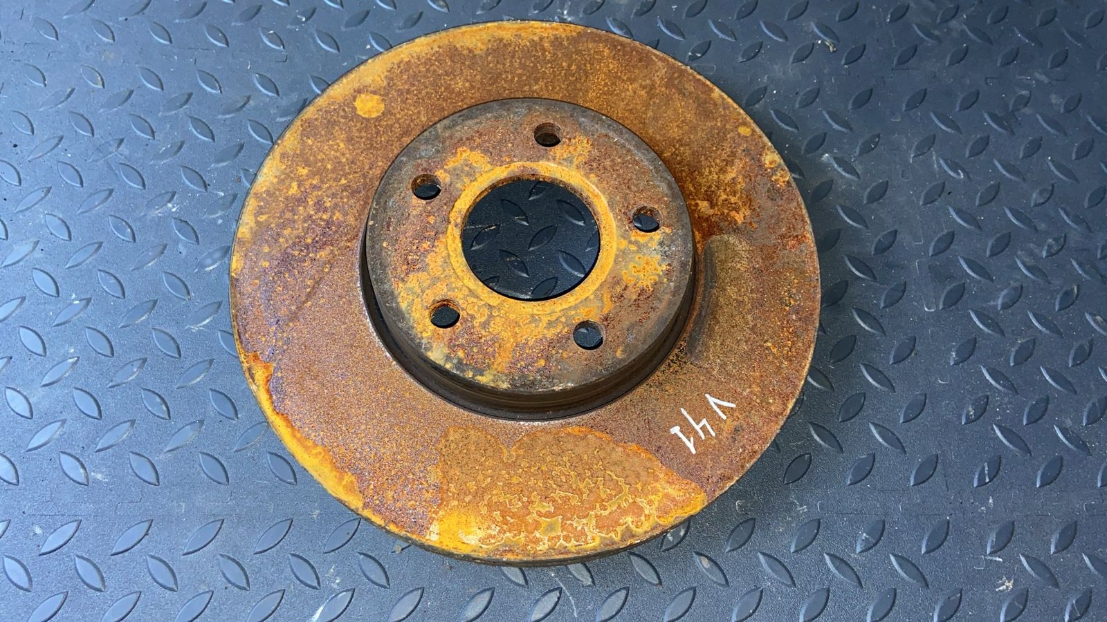 Диск тормозной передний Ford Focus/2 2004-2011