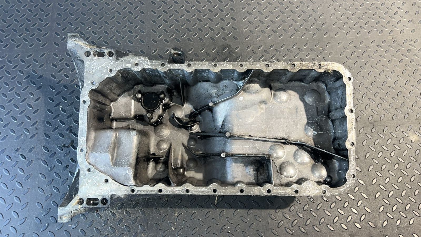 Поддон двигателя Mercedes C/W203 2000-2008