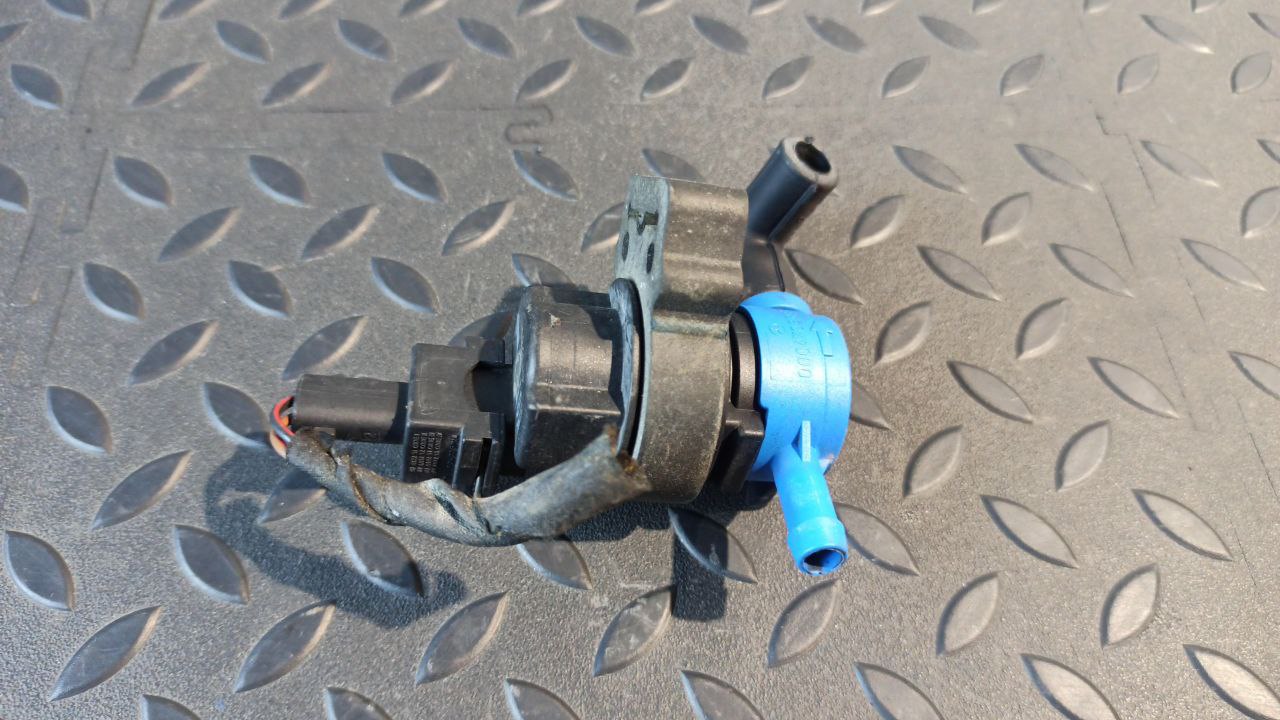 Клапан вентиляции топливного бака Mercedes C/W203 2000-2008