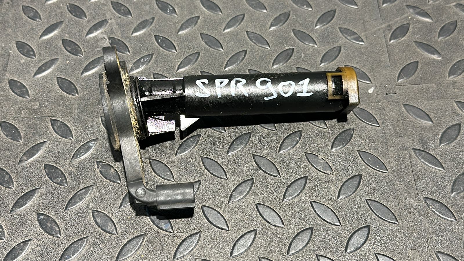 Датчик уровня масла Mercedes Sprinter/W901-W909 1995-н.в.