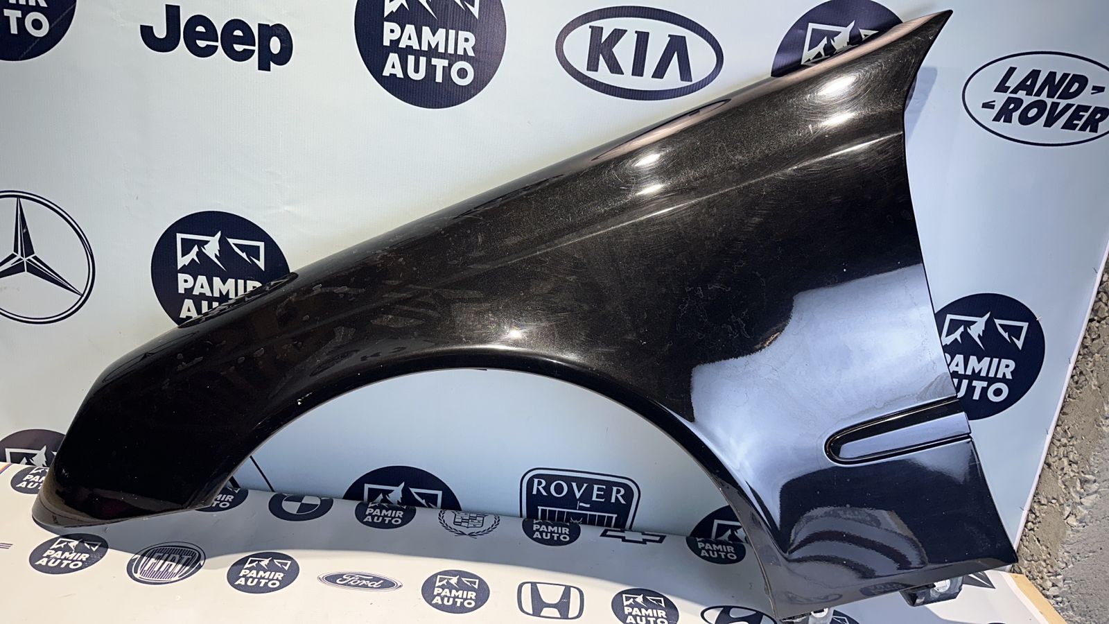 Крыло переднее левое Mercedes E/W211 2002-2009