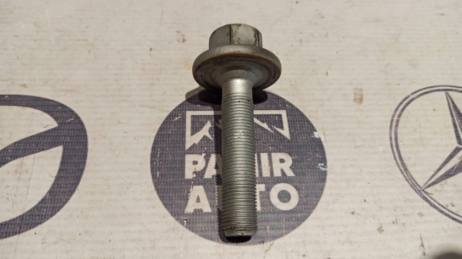 Болт коленвала Mercedes E/W211 2002-2009