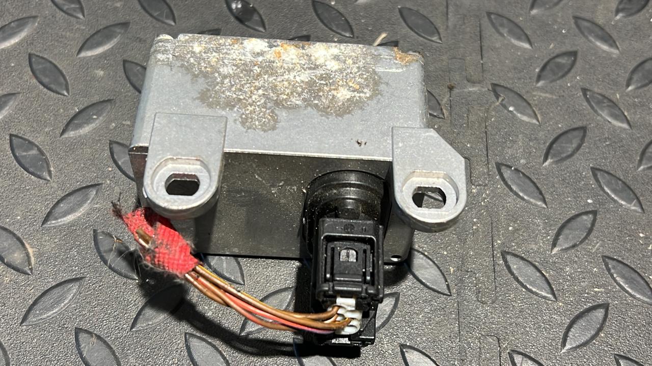 Датчик ускорения Mercedes C/W203 2000-2008