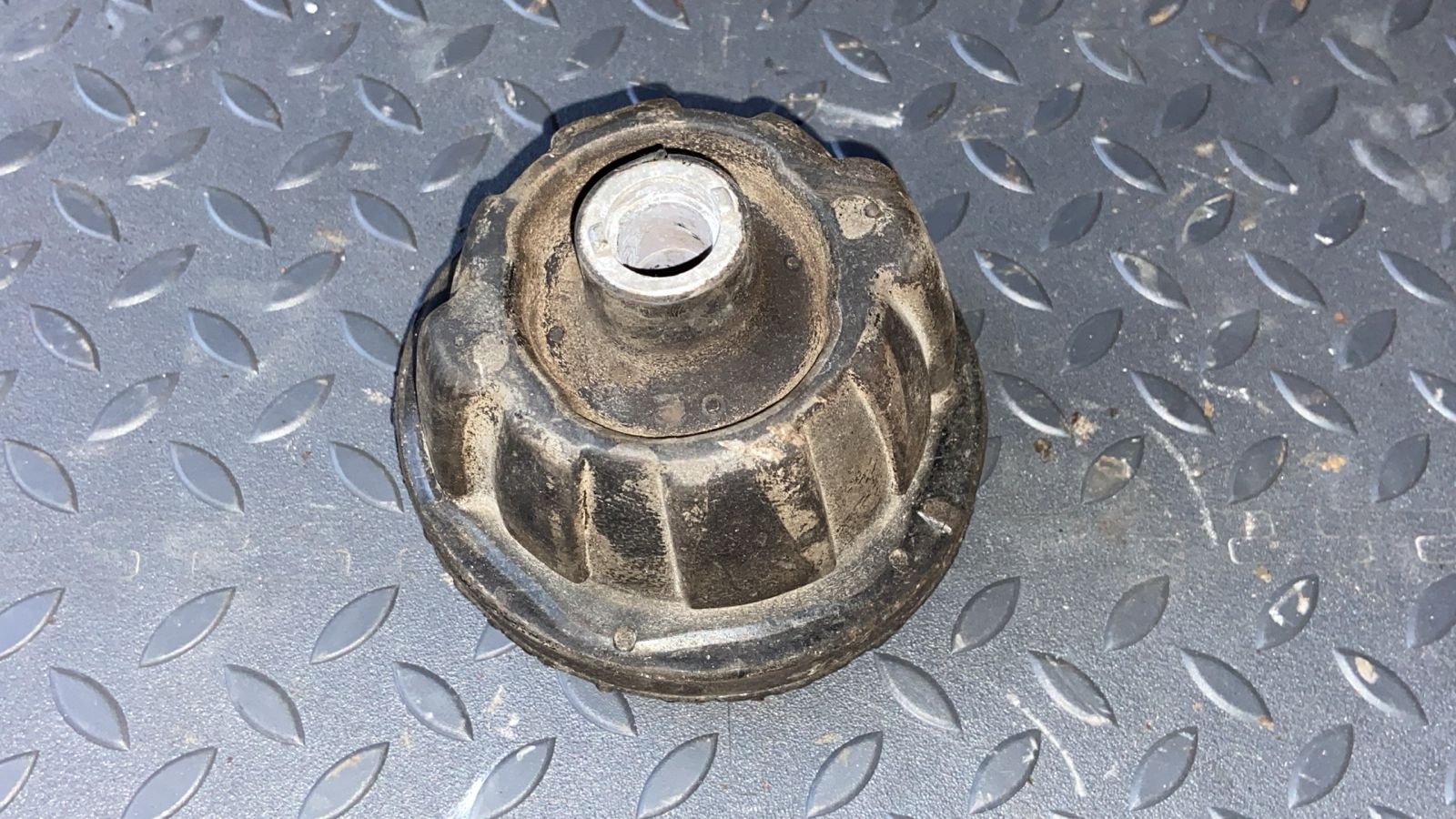 Опора амортизатора передняя Mercedes C/W203 2000-2008