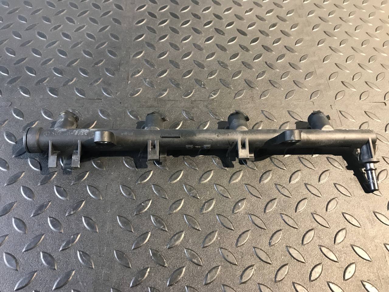 Рампа топливная Renault Megane/2 2002-2009