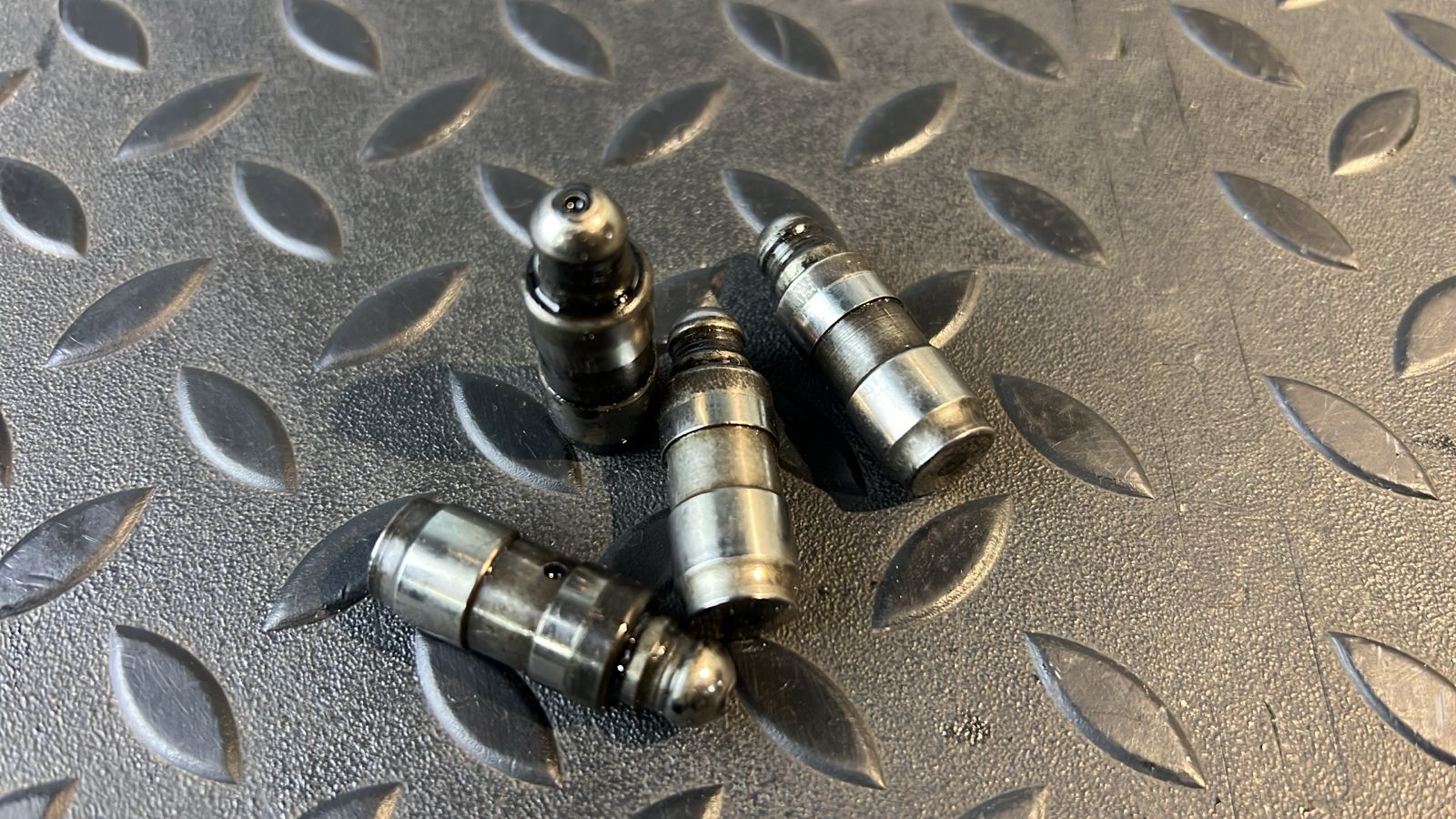 Толкатель клапана (Гидрокомпенсатор) Ford Focus/2 2004-2011