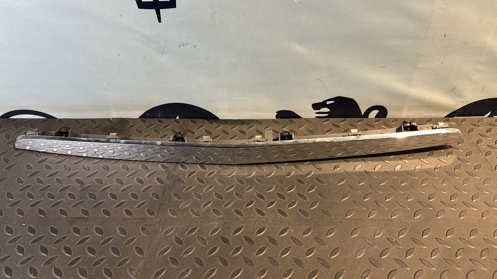 Молдинг капота Mercedes C/W203 2000-2008