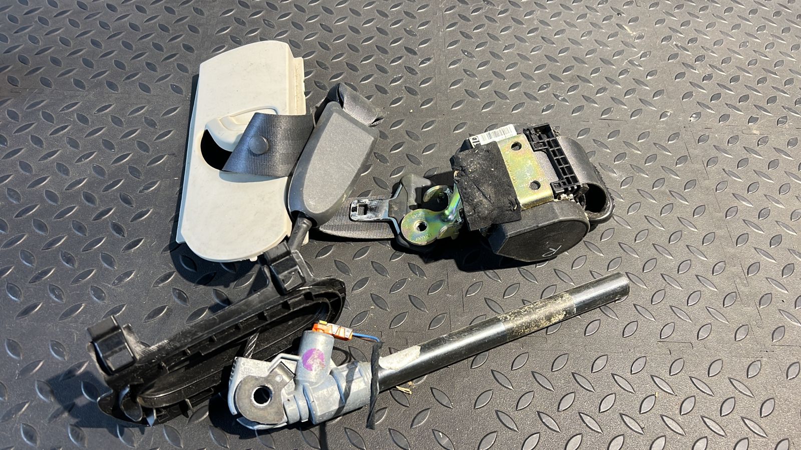 Ремень безопасности передний правый Renault Megane/2 2002-2009