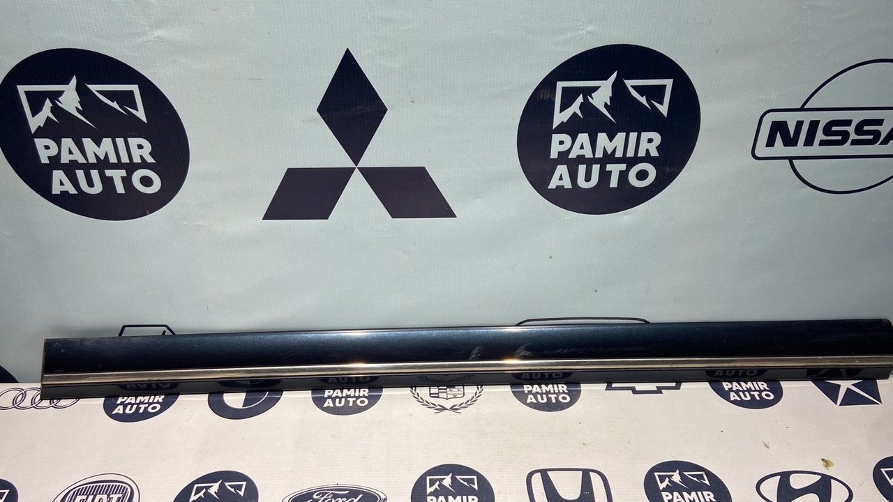 Молдинг двери передний правый Mercedes E/W210 1995-2003