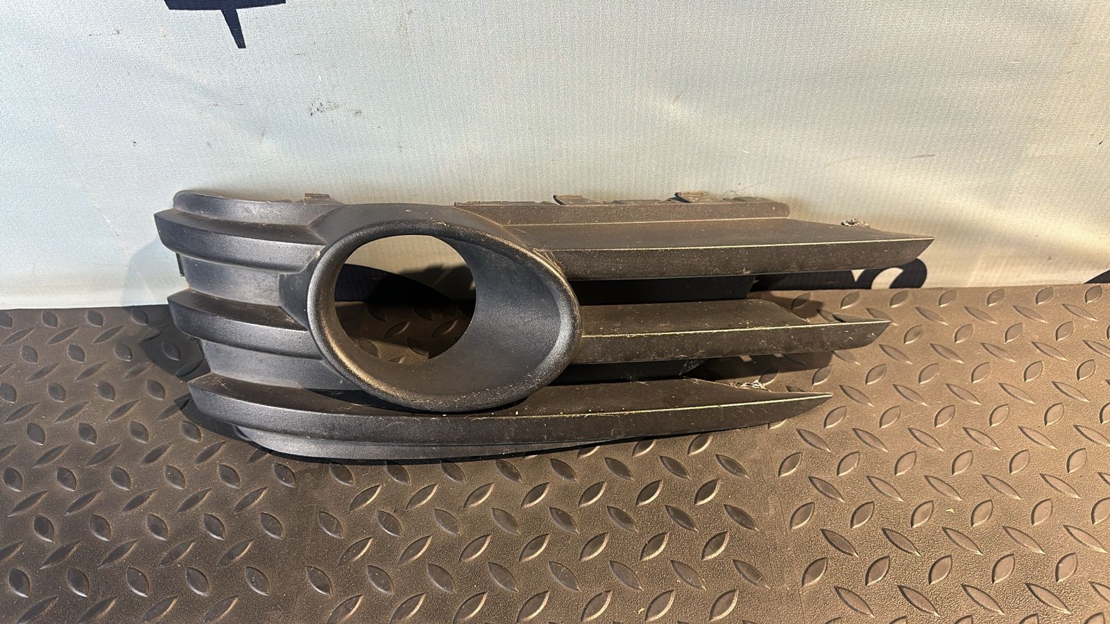 Решетка в бампер левая Opel Vectra/C 2002-2008