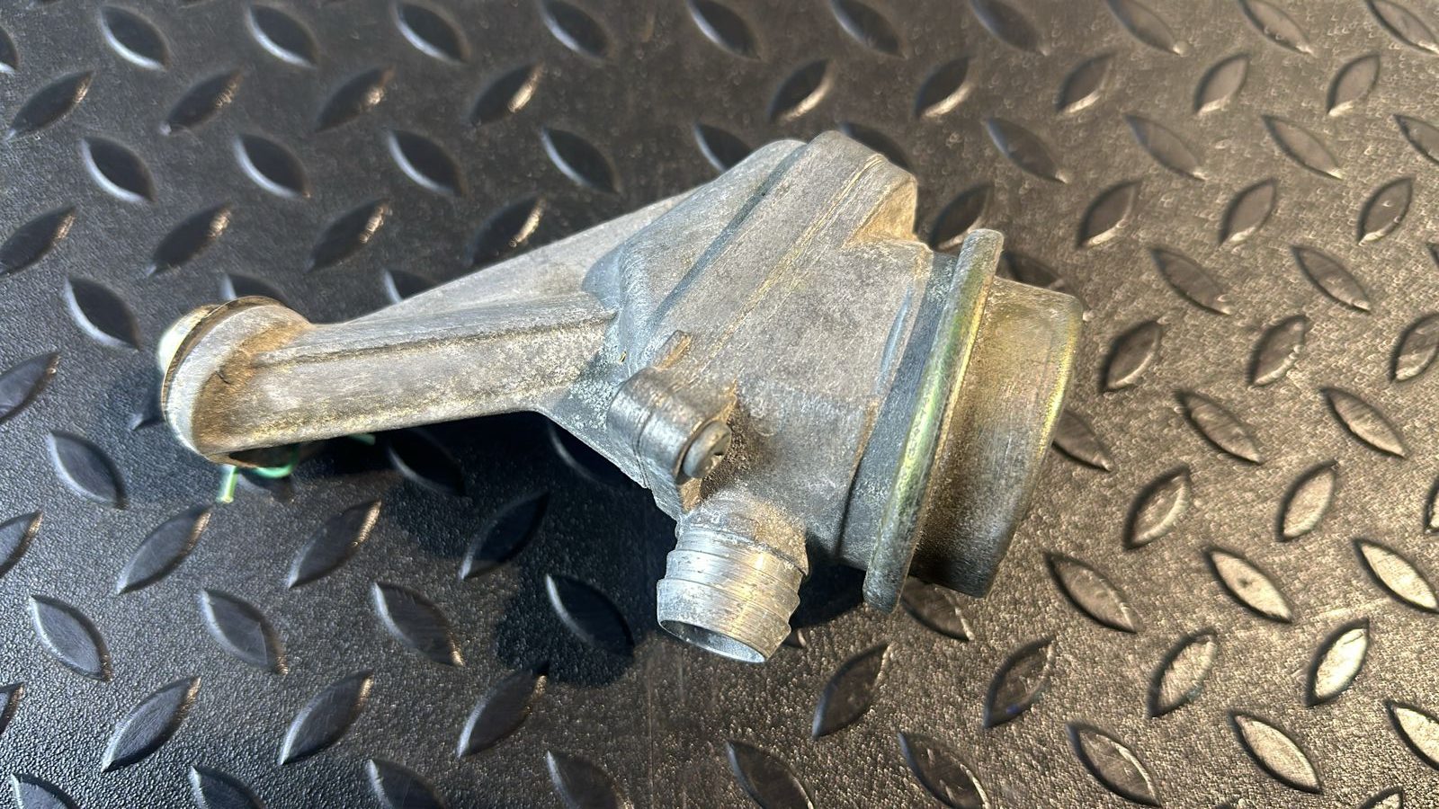 Клапан системы EGR Mercedes C/W203 2000-2008