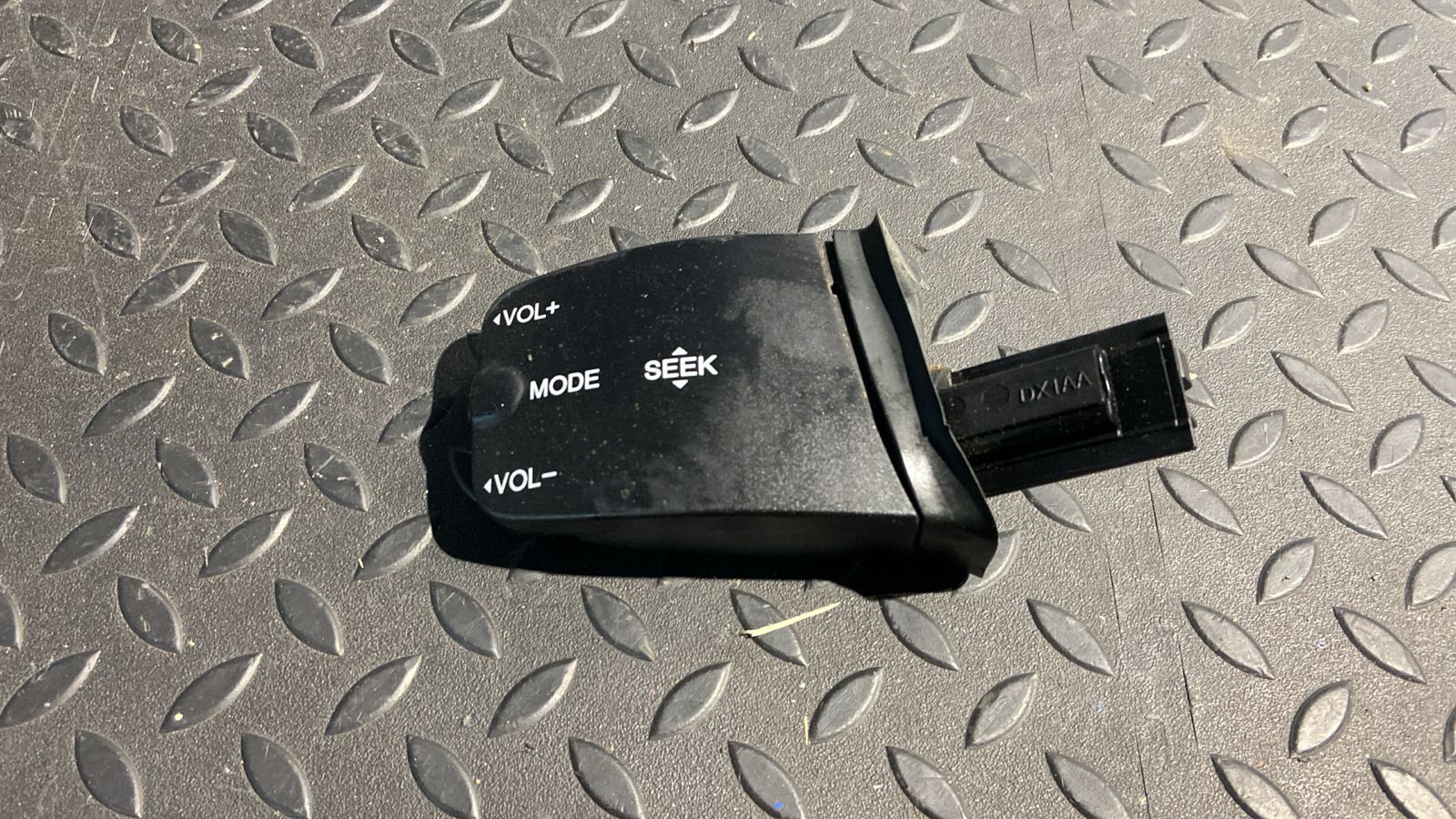 Переключатель магнитолы подрулевой Ford Transit 2006-2013