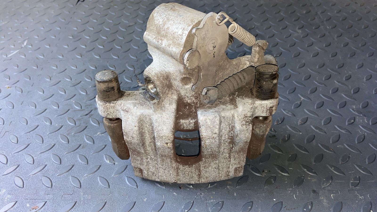 Суппорт задний правый Opel Vectra/C 2002-2008