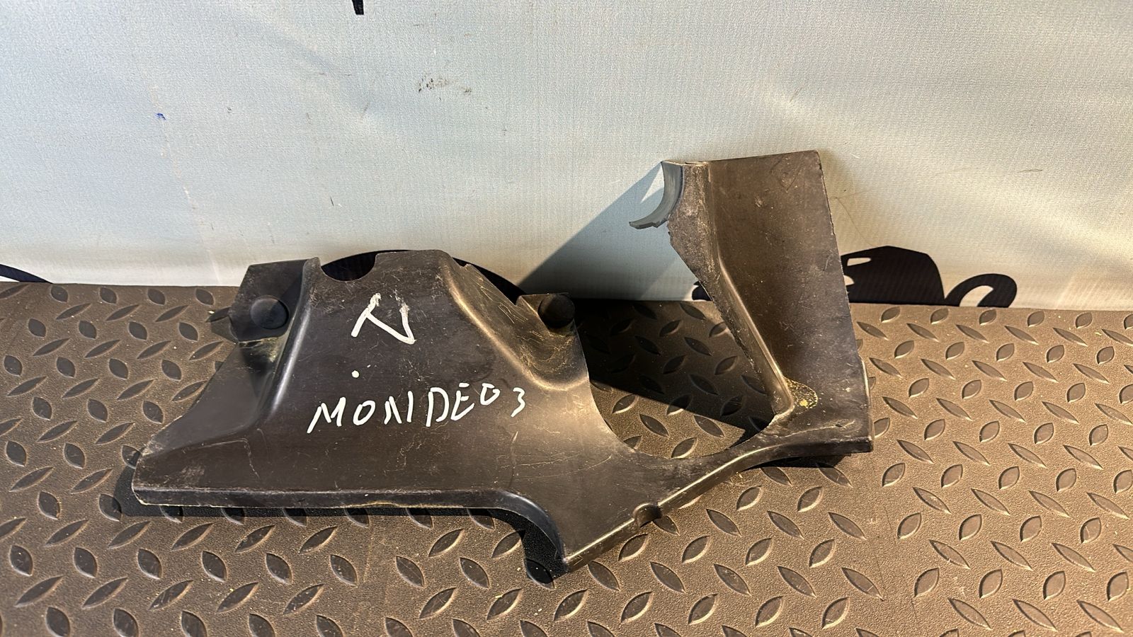 Воздуховод радиатора правый Ford Mondeo/3 2000-2007