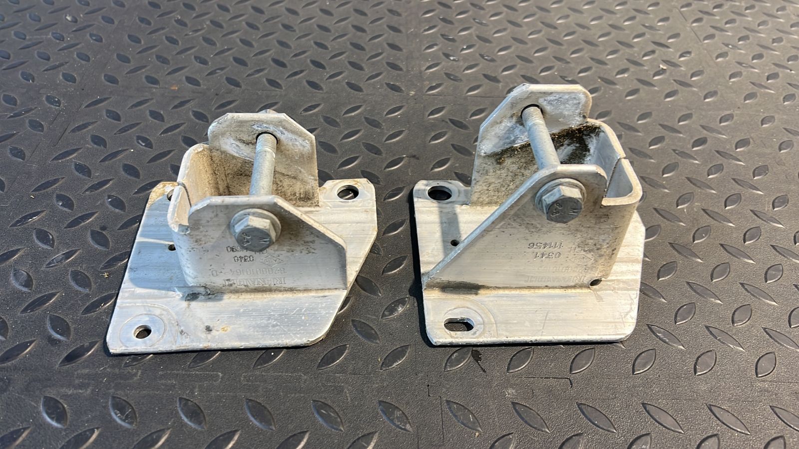 Кронштейн усилителя бампера задний Renault Megane/2 2002-2009