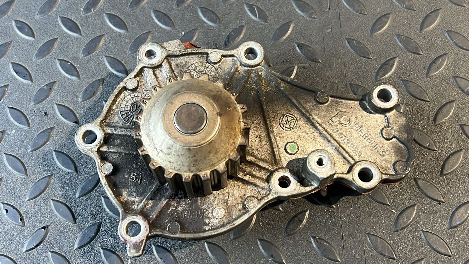 Насос водяной (Помпа) Ford Focus/2 2004-2011