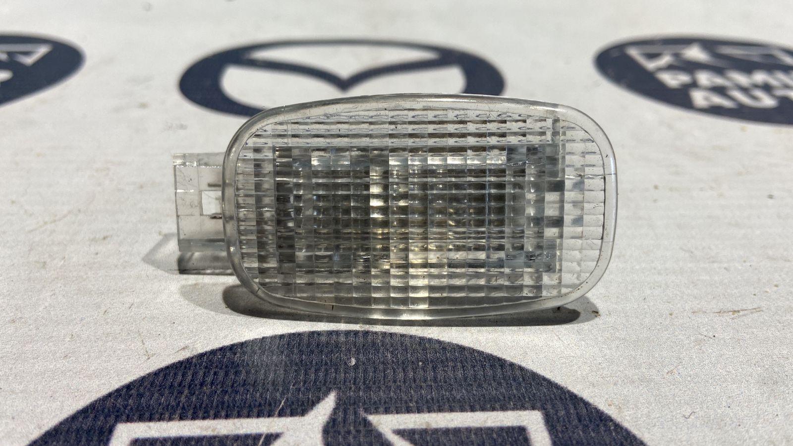 Плафон салонный Mercedes E/W211 2002-2009