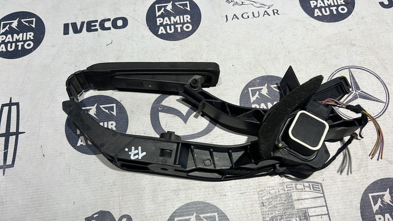 Педаль газа Mercedes C/W203 2000-2008